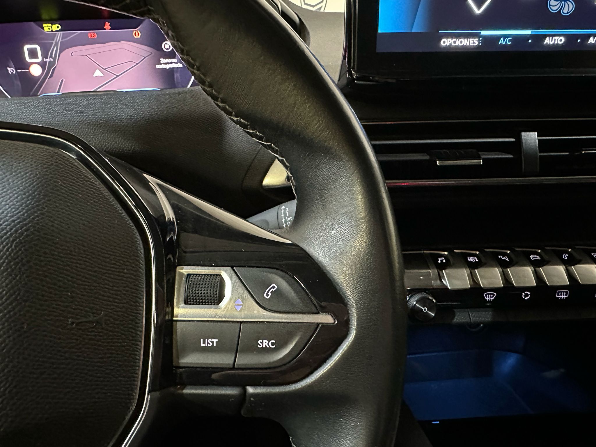 PEUGEOT 5008 1.5 BlueHDI ALLURE PACK
